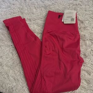 HOT PINK NEW WITH TAGS LEGGINGS FROM FABLETICS